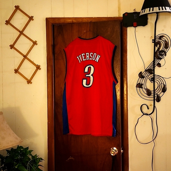 VTG Allen Iverson Basketball Jersey - Picture 2 of 2